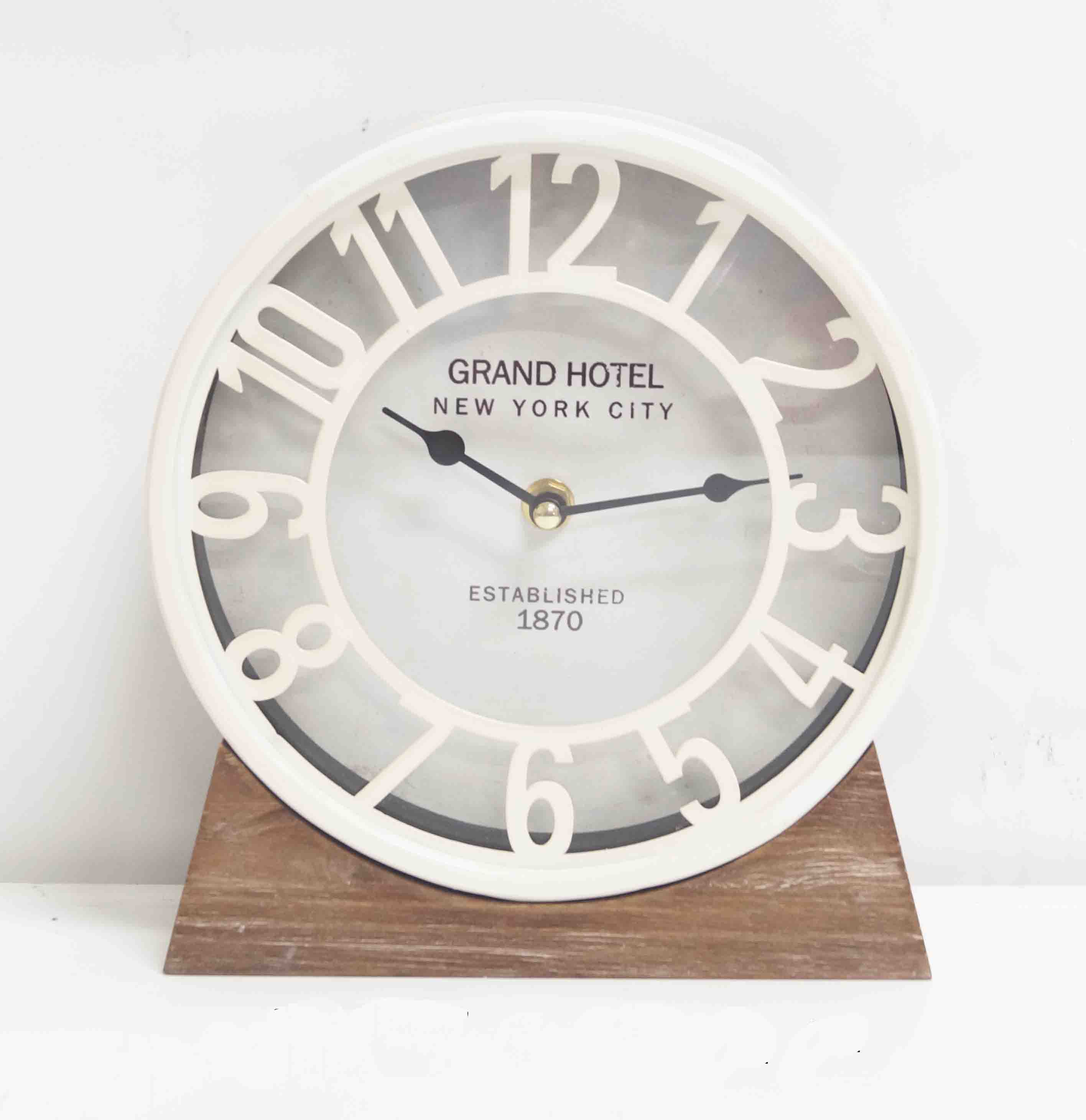 Promotional Home Decoration Table Clocks Living Room